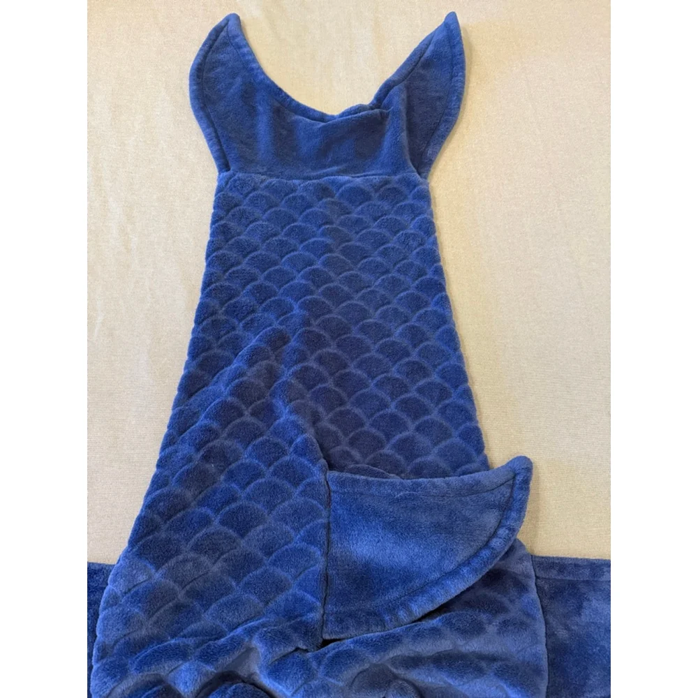 Pillowfort wearable shark tail blanket blue